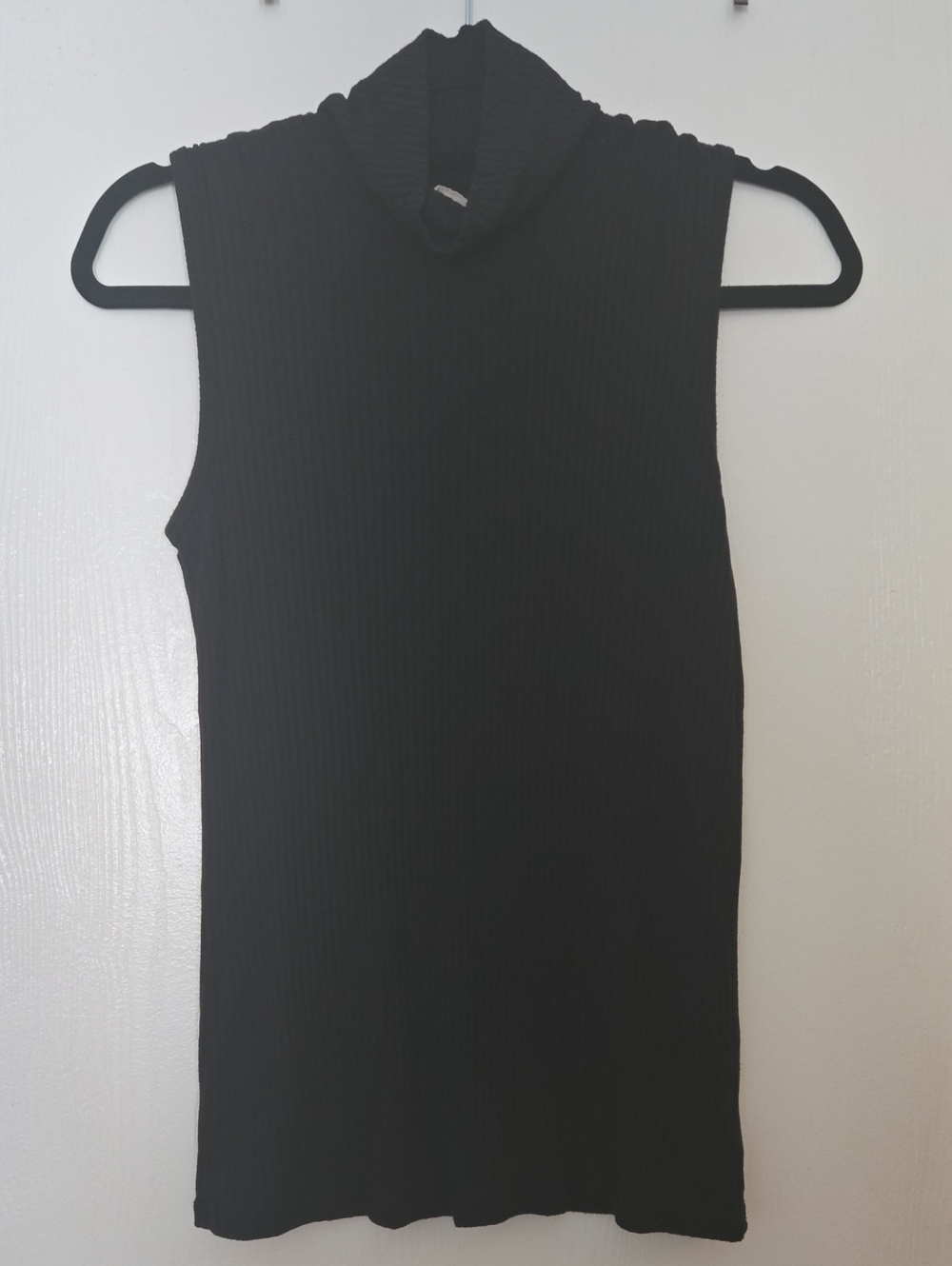 Christian Siriano Black Sleeveless Ribbed Turtleneck Tank